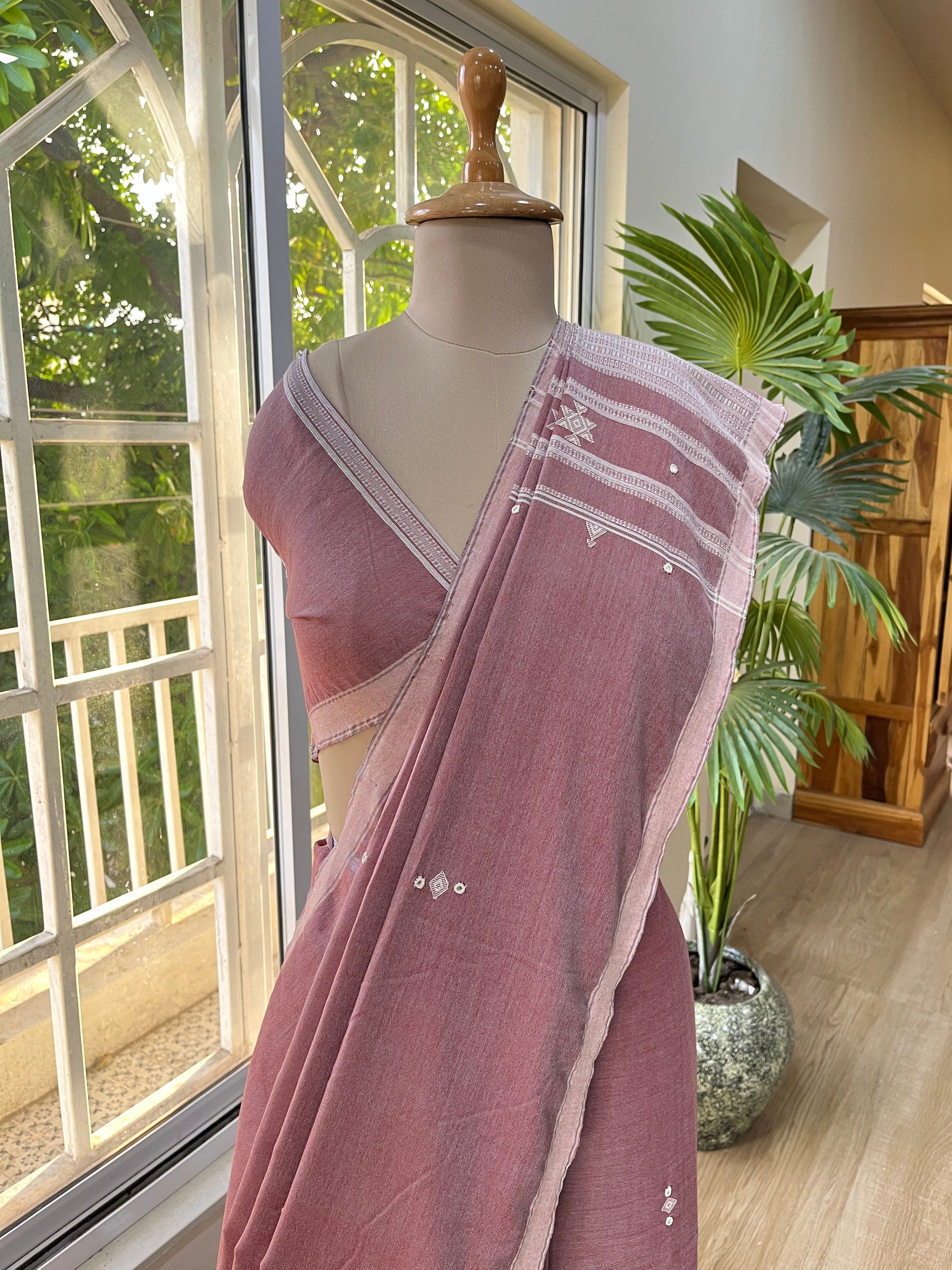 Buno Kahani Handwoven Kala Cotton Saree The Mirari Life