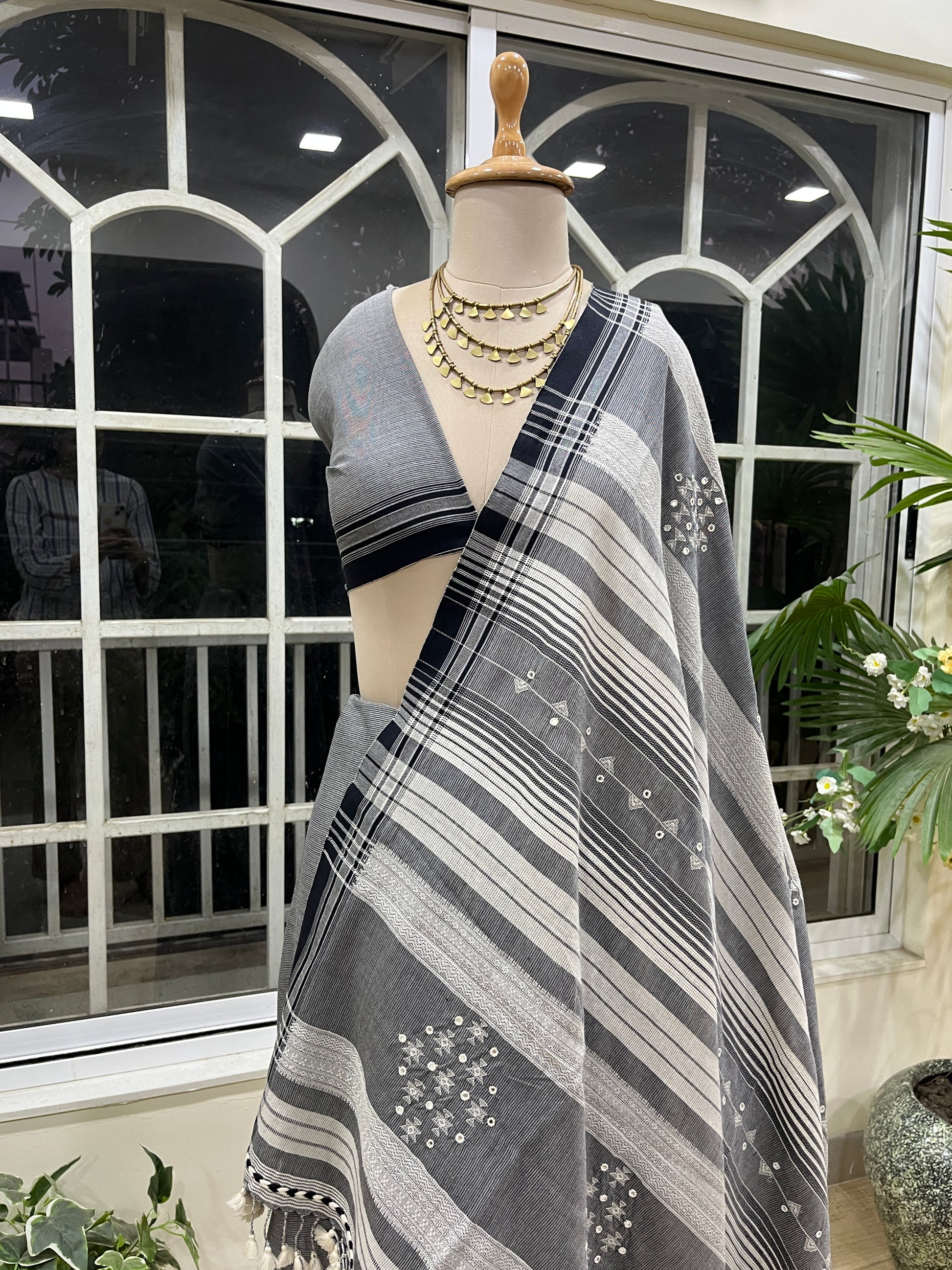 Handwoven Lilium Lahar The Mirari Life
