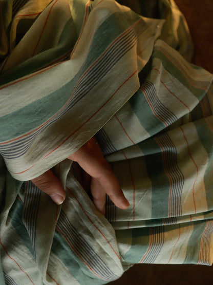 Hari Gulzar Saree